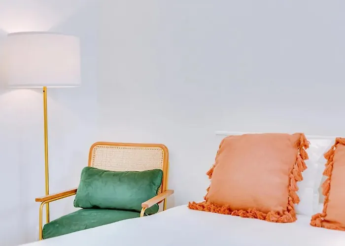 Graceful Studio Apartment G18