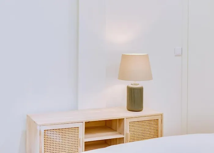 Graceful Studio Apartment G18